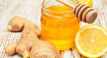 Ghimbir cu lămâie și miere - un remediu popular pentru creșterea imunității, pierderea în greutate și răceli Băutură făcută din ghimbir, lămâie și miere.